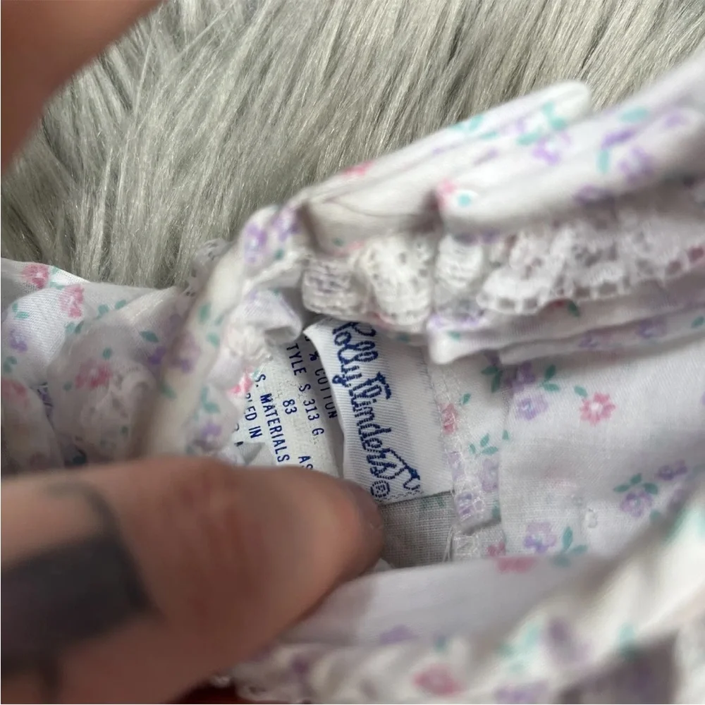 Vintage Polly Flinders White Smocked Floral Ruffle Tie Back Baby Girls Dress